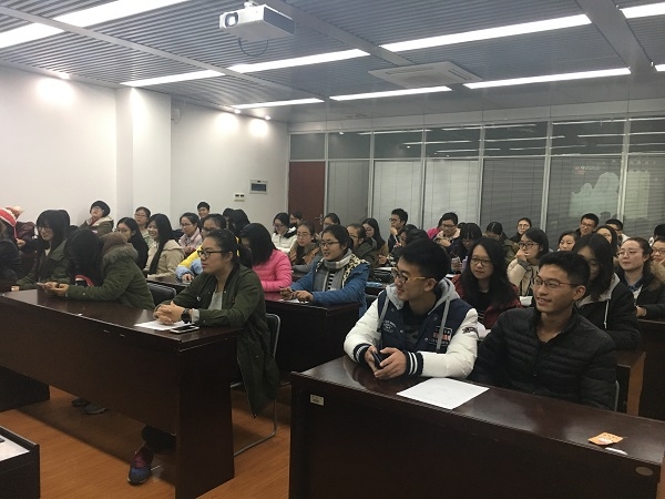 无修正
回访母校动员会5.JPG